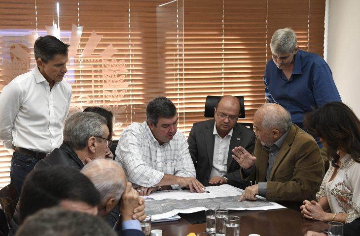 Iguatemi vai ganhar pavimentação da Vila Operária para qualificar infraestrutura urbana. Iguatemi vai ganhar pavimentação da Vila Operária para qualificar infraestrutura urbana.
