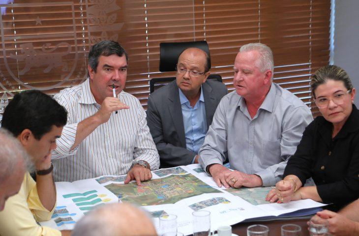Para melhorar infraestrutura urbana, Juti vai ganhar pavimentação em bairros da cidade. Para melhorar infraestrutura urbana, Juti vai ganhar pavimentação em bairros da cidade.