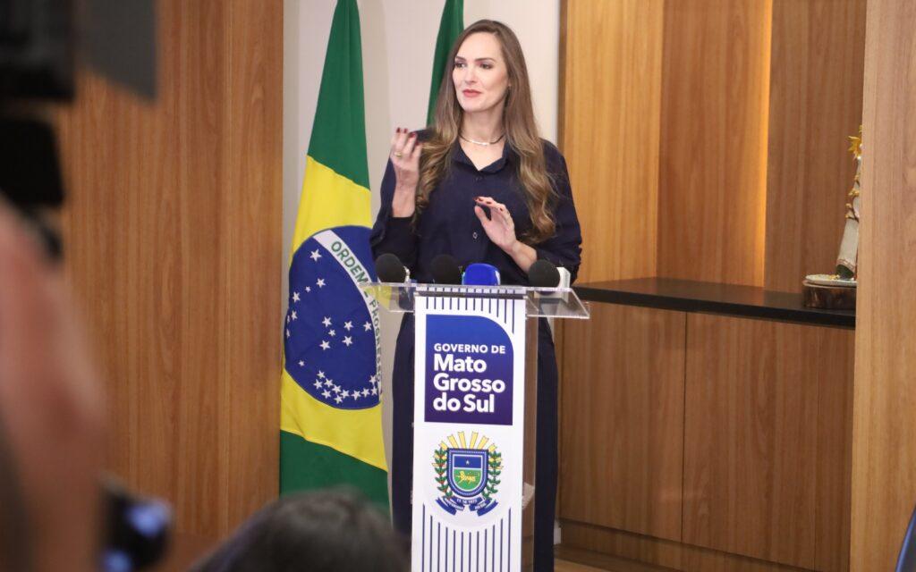 Prefeitura apresenta novas medidas de proteção a mulheres, com destaque ao app Proteja+Mulher. Prefeitura apresenta novas medidas de proteção a mulheres, com destaque ao app Proteja+Mulher.