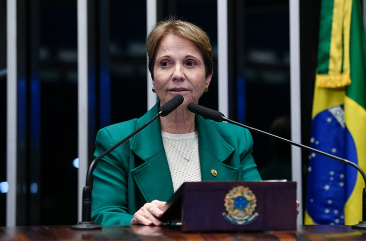 A Senadora Tereza Cristina pede à Justiça para visitar o ex presidente Jair Messias Bolsonaro. A Senadora Tereza Cristina pede à Justiça para visitar o ex presidente Jair Messias Bolsonaro.