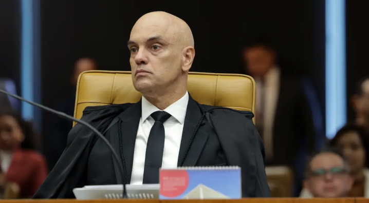 BC informa Alexandre de Moraes que já repassou ordem de bloqueio de contas de ex-assessor do ministro. BC informa Alexandre de Moraes que já repassou ordem de bloqueio de contas de ex-assessor do ministro.