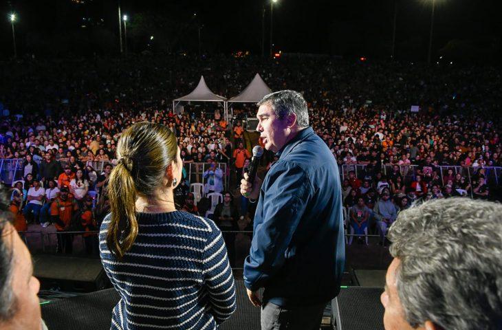 Com apoio do Governador Eduardo Riedel do Estado, Marcha para Jesus reúne milhares de jovens em Campo Grande. Com apoio do Governador Eduardo Riedel do Estado, Marcha para Jesus reúne milhares de jovens em Campo Grande.