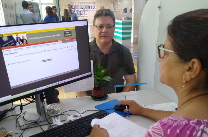 Com saldo positivo de 3.023 empregos em julho, MS mantém crescimento do mercado formal de trabalho. Com saldo positivo de 3.023 empregos em julho, MS mantém crescimento do mercado formal de trabalho.