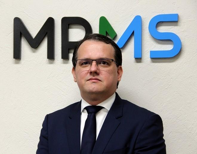 Com voto contrário, nome de Alexandre Magno passa na CCJ do Senado para vaga no CNMP.