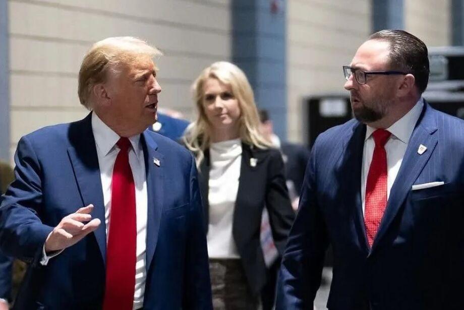 Conselheiro do presidente dos Estados Unidos Donald Trump diz que não vai parar até que o ex presidente do Brasil  Jair Messias Bolsonaro  Conselheiro do presidente dos Estados Unidos Donald Trump diz que não vai parar até que o ex presidente do Brasil  Jair Messias Bolsonaro 'esteja livre.