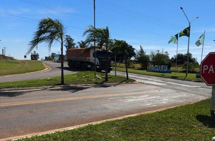 Governo de Mato Grosso do Sul lança licitações para restauração da MS-156 em parceria com o BNDES. Governo de Mato Grosso do Sul lança licitações para restauração da MS-156 em parceria com o BNDES.