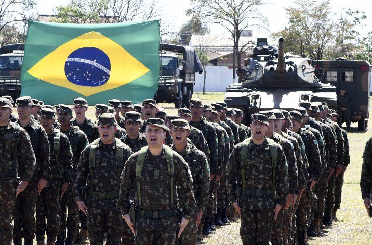 Governo de MS reforça parceria com Exército na proteção da fronteira e ações de meio ambiente. Governo de MS reforça parceria com Exército na proteção da fronteira e ações de meio ambiente.