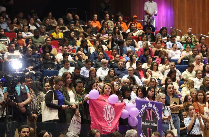MS amplia proteção a mulheres com municipalização de centros especializados em 12 municípios. MS amplia proteção a mulheres com municipalização de centros especializados em 12 municípios.