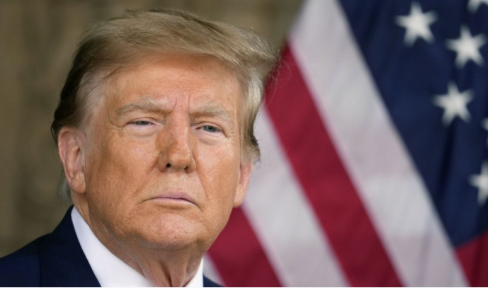 O Presidente dos Estados Unidos Donald Trump defende Bolsonaro e diz que Brasil é um dos  O Presidente dos Estados Unidos Donald Trump defende Bolsonaro e diz que Brasil é um dos 'piores parceiros comerciais'