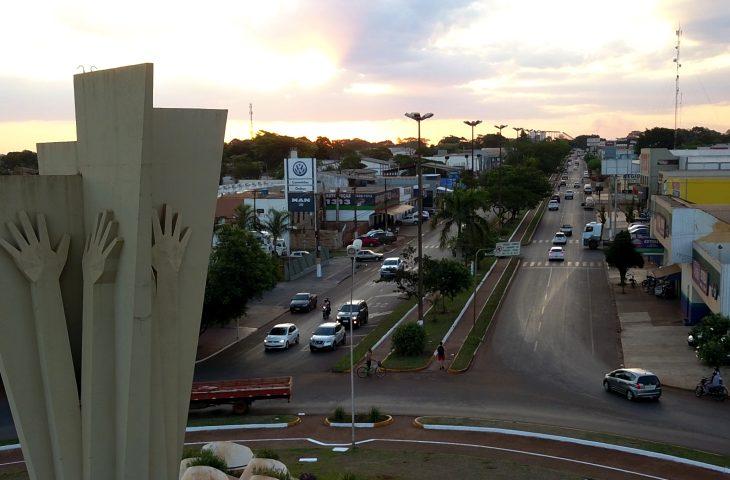 Passarela na rodovia MS-156 terá impacto direto em estudantes e servidores em Dourados. Passarela na rodovia MS-156 terá impacto direto em estudantes e servidores em Dourados.
