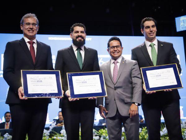 Secretário de Governo, jurista e economista recebem título Cidadão Campo-Grandense do Presidente Papy.