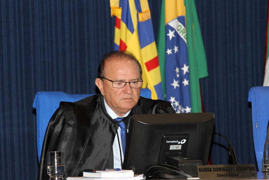 TCE-MS volta a ter a maioria dos conselheiros titulares. TCE-MS volta a ter a maioria dos conselheiros titulares.