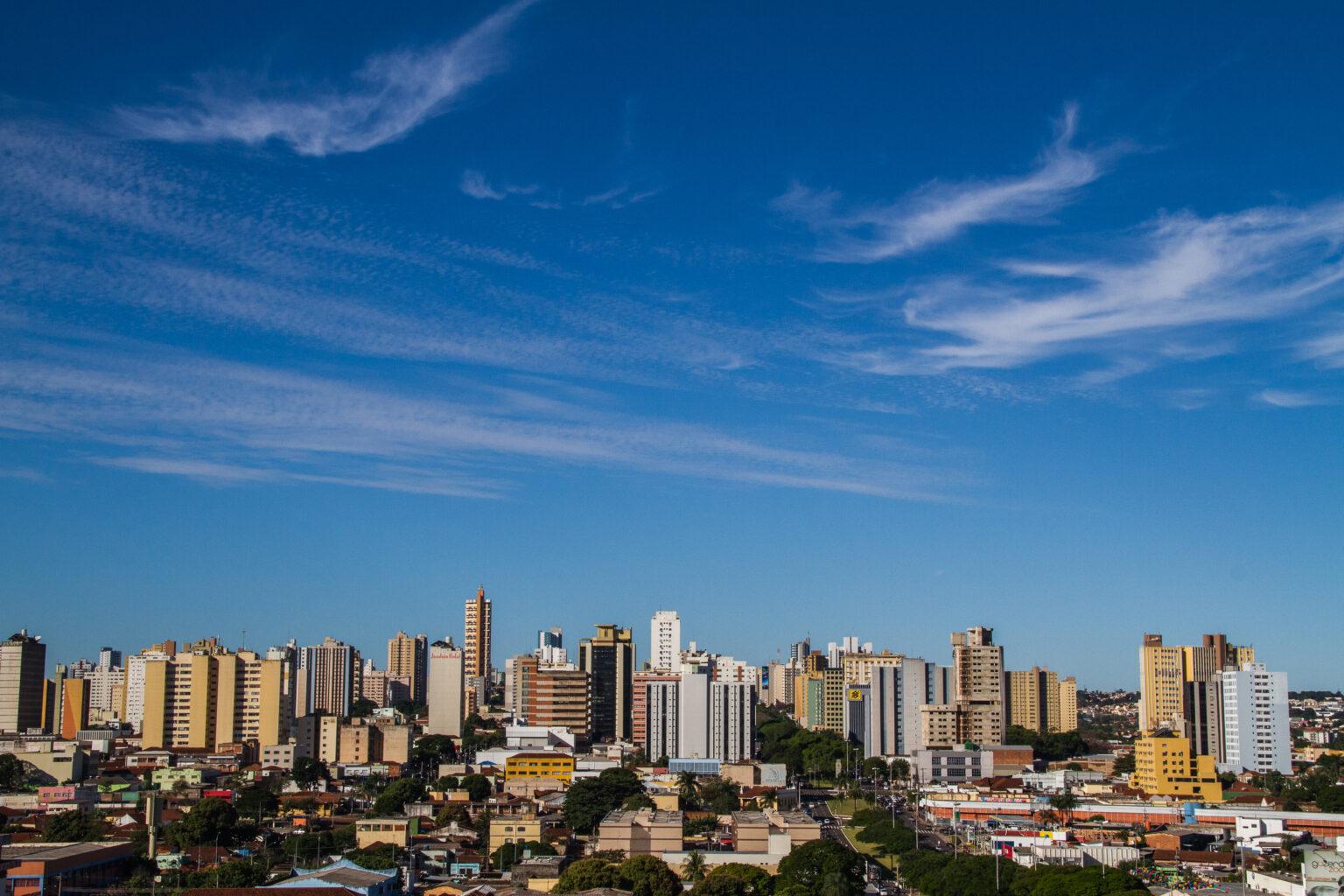 Campo Grande lidera inovação no Centro-Oeste e sobe no ranking nacional.