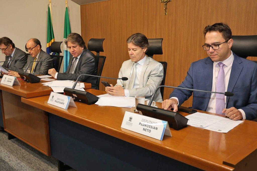 CCJR aprova projeto de lei que destina receita de multas ao programa CNH MS Social. CCJR aprova projeto de lei que destina receita de multas ao programa CNH MS Social.