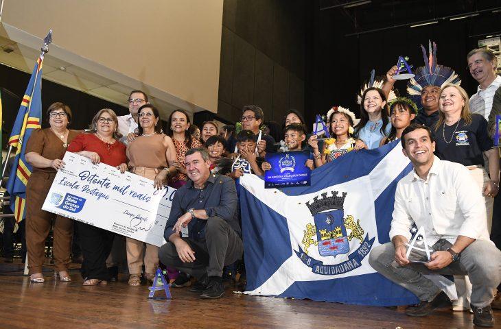 Com foco na alfabetização, trabalho desenvolvido nas escolas públicas é reconhecido pelo Governo de MS. Com foco na alfabetização, trabalho desenvolvido nas escolas públicas é reconhecido pelo Governo de MS.