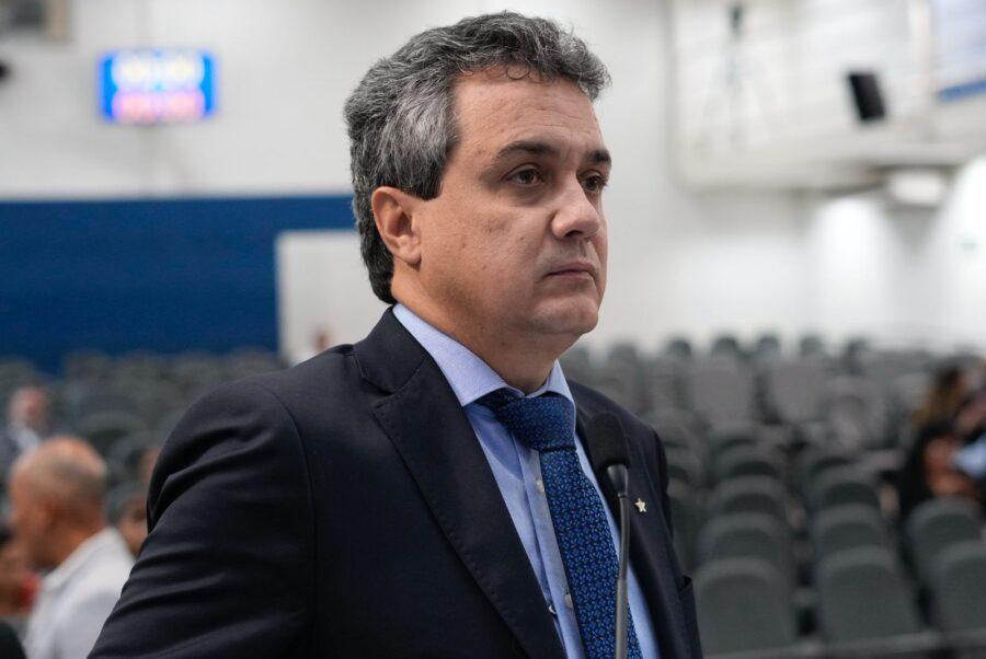 Landmark defende diálogo entre professores e Executivo para lançamento de um novo edital da Reme.