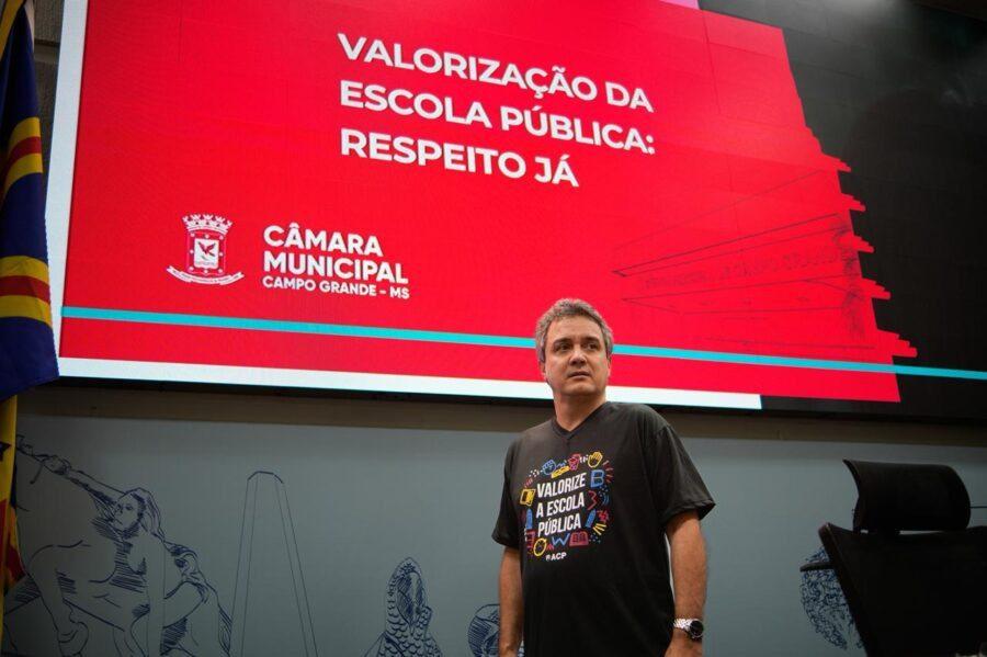 Landmark se posiciona em defesa dos profissionais da educação e contra qualquer retirada de direitos.