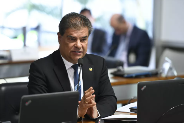 O Senador Nelsinho Trad tenta novo diálogo com assessores dos EUA sobre negociação do tarifaço. O Senador Nelsinho Trad tenta novo diálogo com assessores dos EUA sobre negociação do tarifaço.
