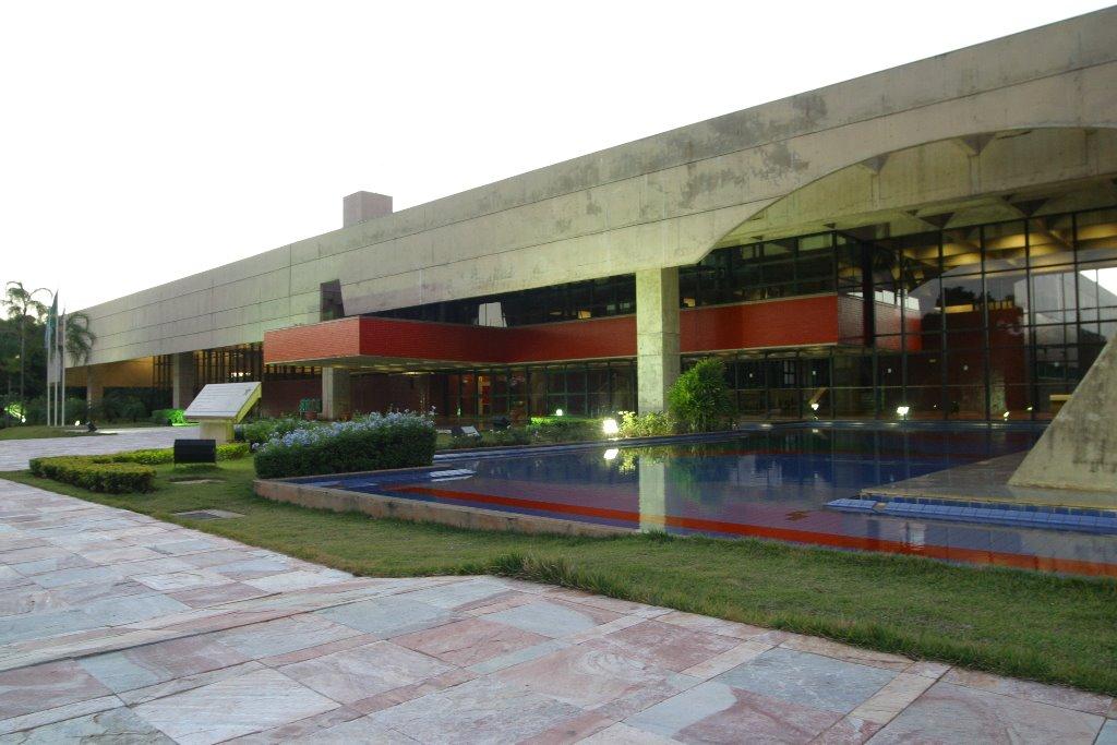 Pantanal: 1ª Bienal do Livro de MS acontece em Campo Grande com apoio da ALEMS.