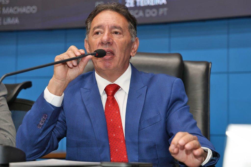 Presidente da ALEMS publica Decreto que ratifica convênios e protocolos do ICMS.