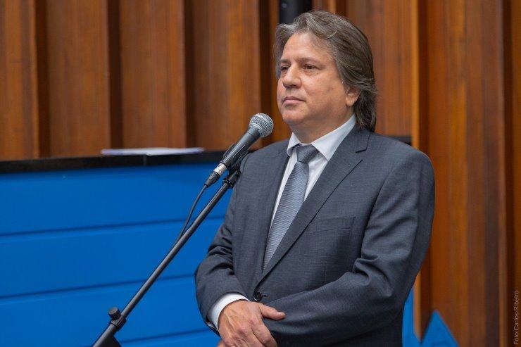 Projeto de lei quer proibir comercialização de arsênio em Mato Grosso do Sul, é do texto de autoria do deputado Pedro Caravina (PSDB) . Projeto de lei quer proibir comercialização de arsênio em Mato Grosso do Sul, é do texto de autoria do deputado Pedro Caravina (PSDB) .