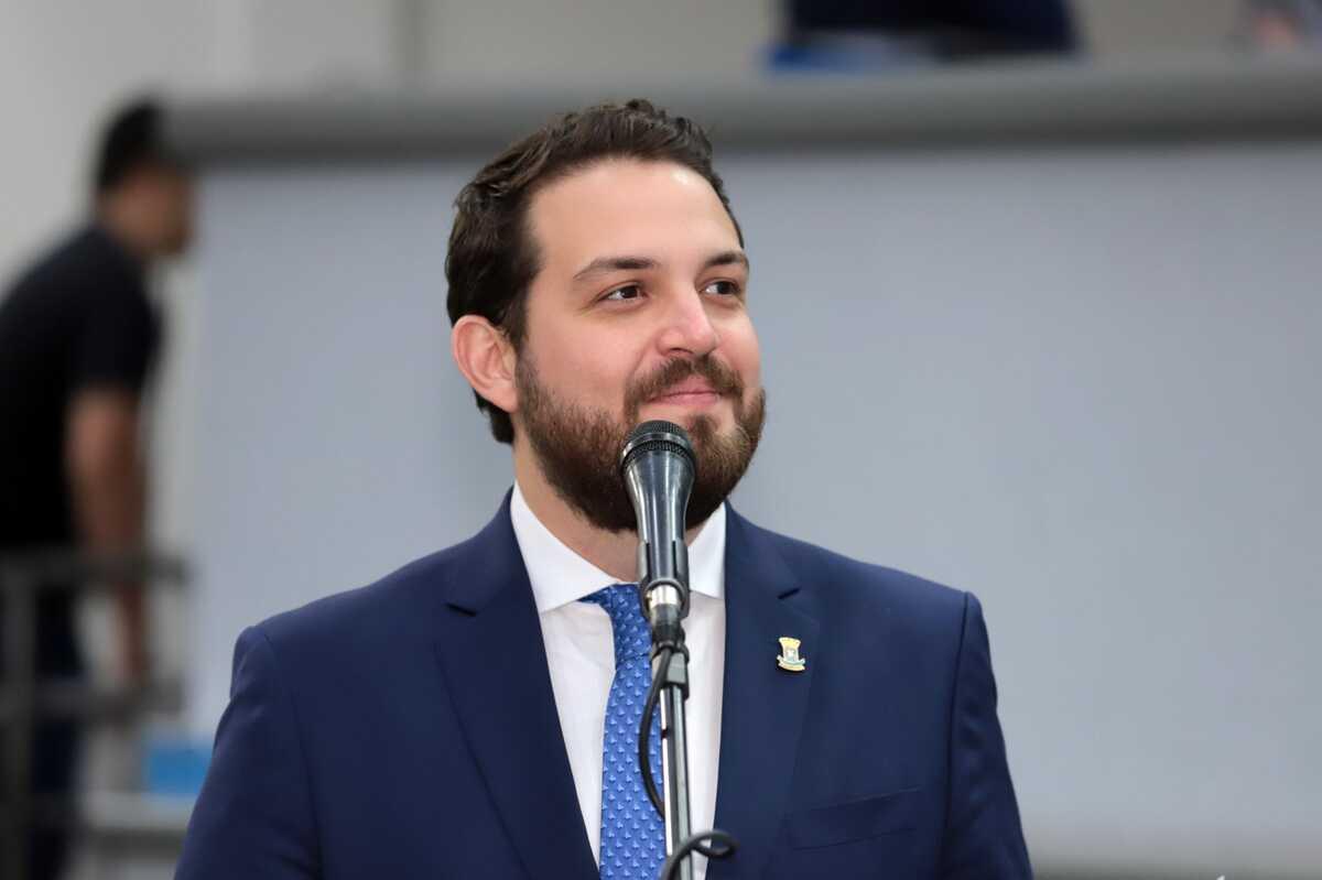 STJ  de Campo Grande-MS revoga prisão de Claudinho Serra por falta de fatos novos. STJ  de Campo Grande-MS revoga prisão de Claudinho Serra por falta de fatos novos.
