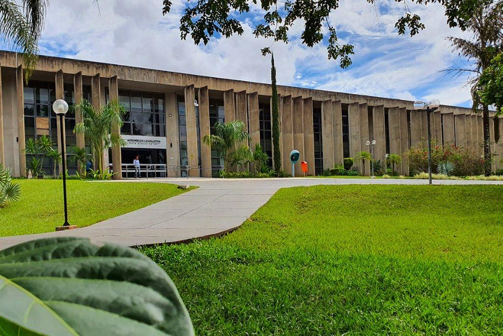 Agenda: Sessões solene e Seminário de Finanças estão previstos.