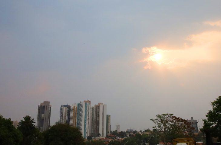 Instabilidades diminuem e MS terá temperatura mais amena partir desta terça-feira. Instabilidades diminuem e MS terá temperatura mais amena partir desta terça-feira.