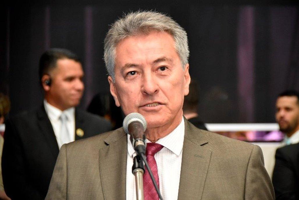 Lei: Trecho que liga Angélica à ponte do Rio Ivinhema recebe denominação. Lei: Trecho que liga Angélica à ponte do Rio Ivinhema recebe denominação.