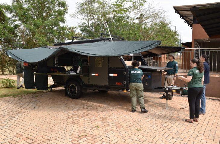 MS recebe pronto-socorro veterinário móvel para auxiliar no atendimento de animais silvestres vítimas de incêndios no Pantanal. MS recebe pronto-socorro veterinário móvel para auxiliar no atendimento de animais silvestres vítimas de incêndios no Pantanal.