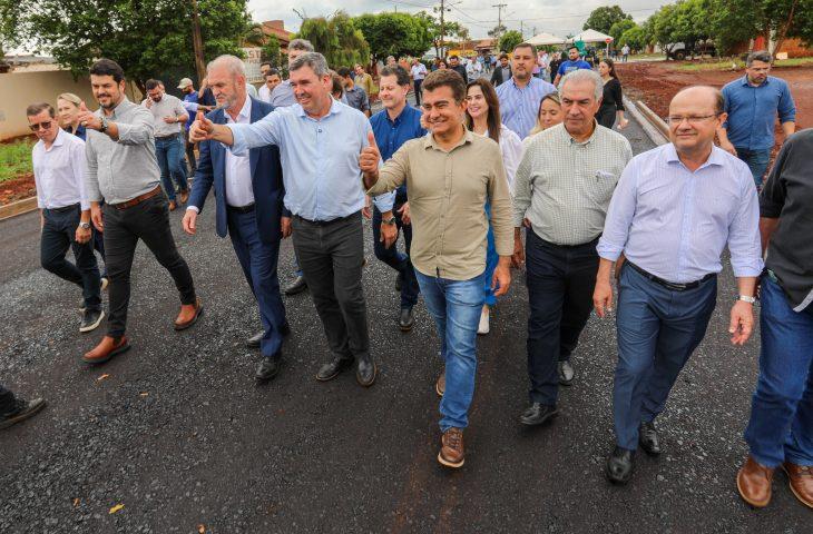 Obras do Governo de MS garantem qualidade de vida e estrutura para Dourados seguir crescendo. Obras do Governo de MS garantem qualidade de vida e estrutura para Dourados seguir crescendo.