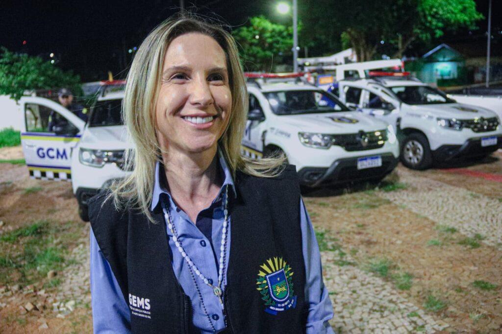 Rede Limpa retira 15 mil metros de fios irregulares no Centro de Campo Grande.