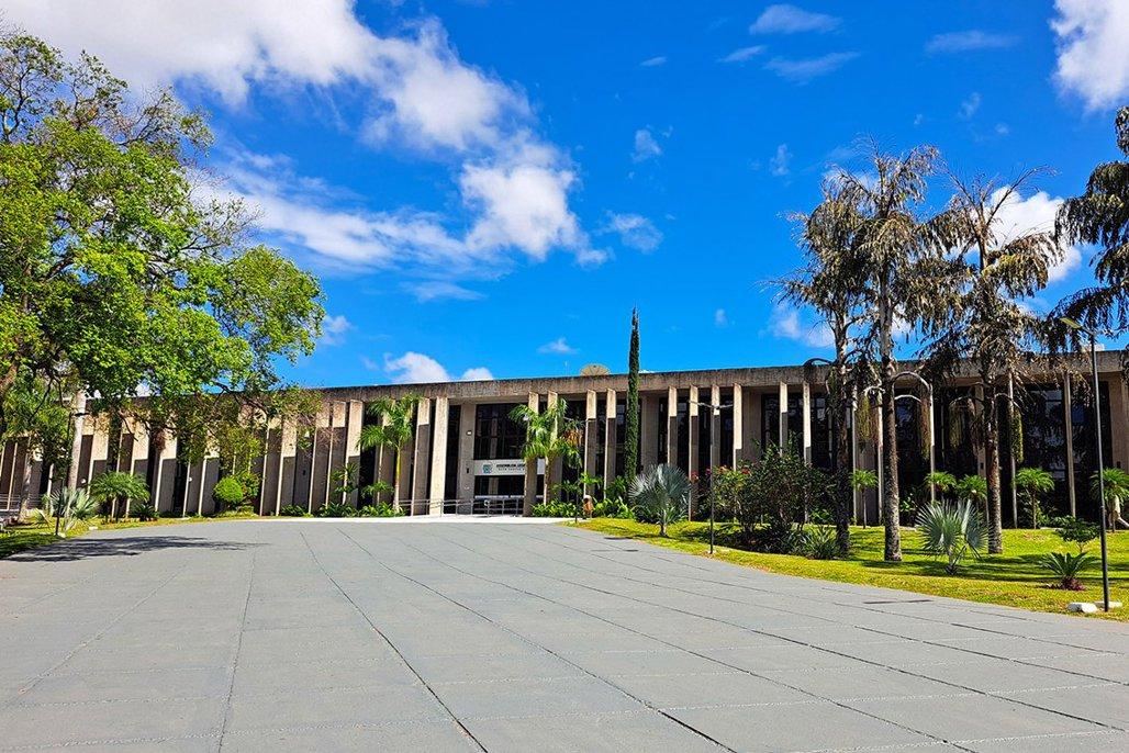 Executivo encaminha proposta que autoriza operação de crédito com garantia da União.