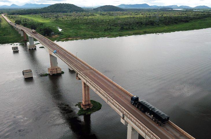 Governo de MS inicia licitação para recuperar ponte sobre o rio Paraguai, principal acesso à Corumbá.