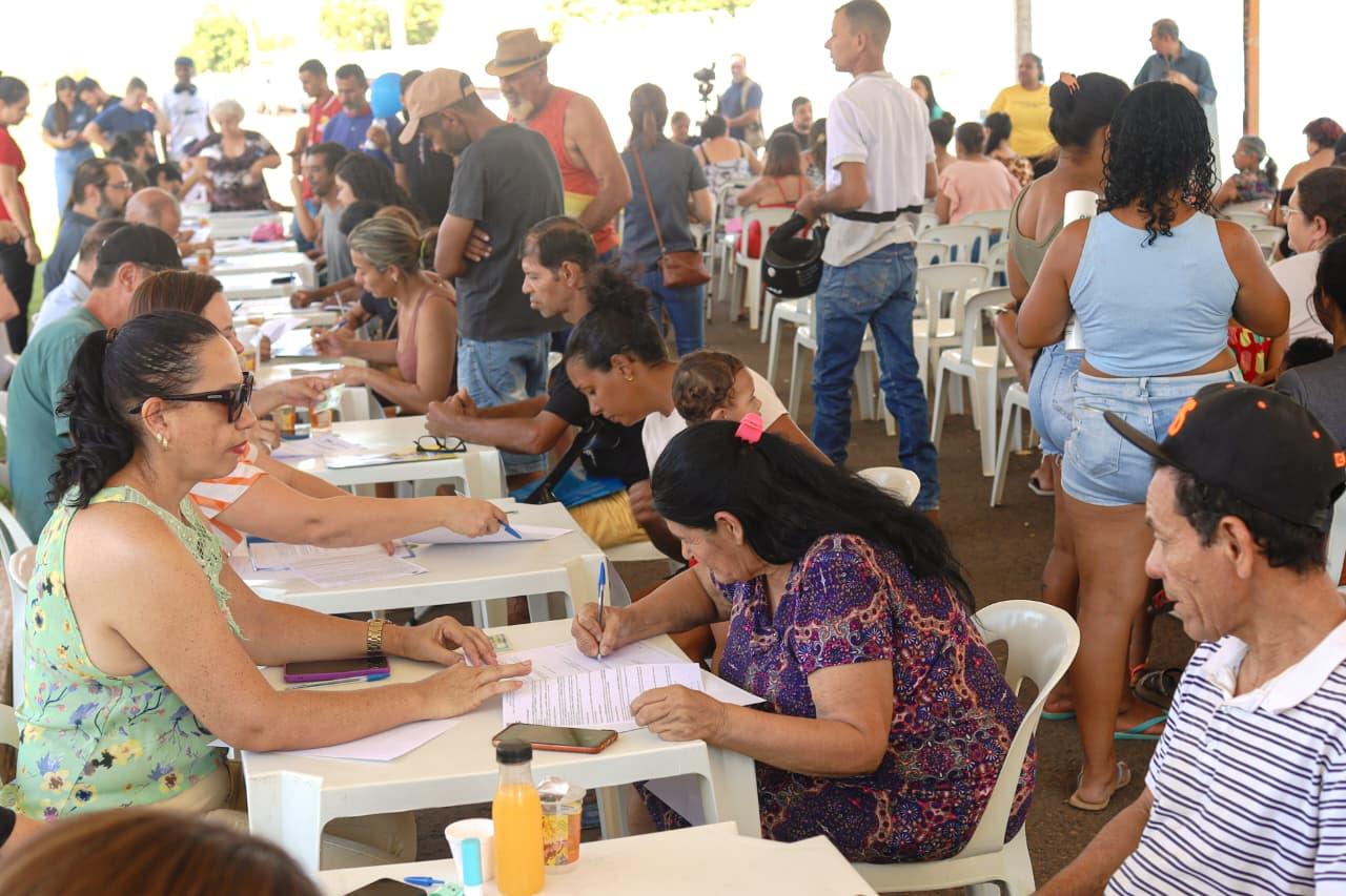 Mutirão Todos em Ação leva cidadania e Natal a bairro de Campo Grande.