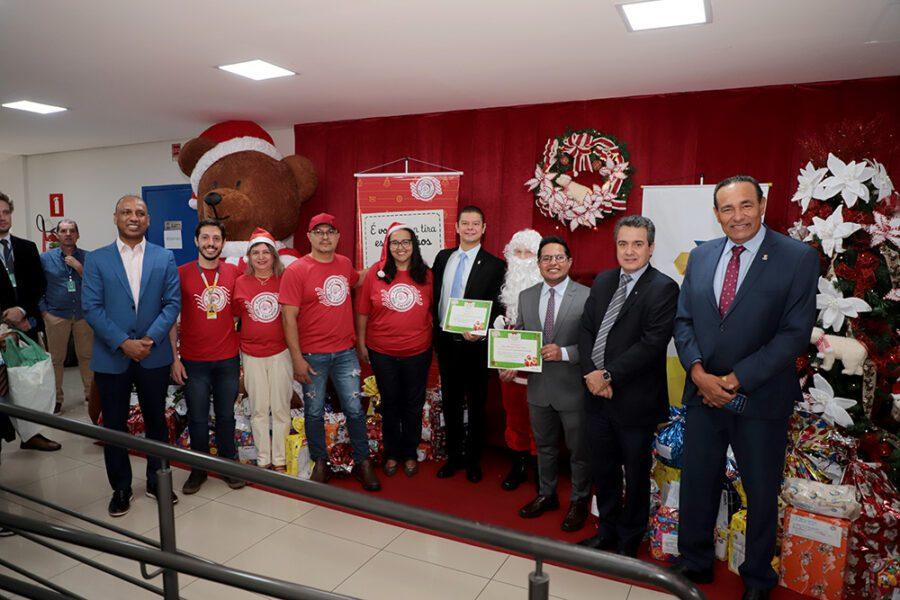 Parceria solidária da Câmara com Correios vai presentear crianças de EMEI no Jd. Los Angeles.