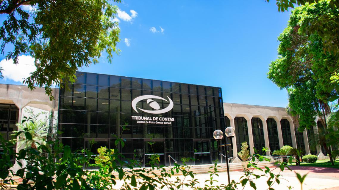 TCE de Mato Grosso do Sul abre licitação para definir banco responsável pela folha de pagamento de servidores.
