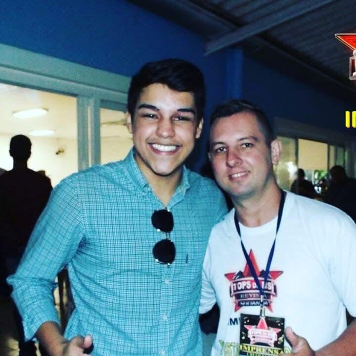 Revista Tops do MS: Do Tereré ao Palco das Grandes Baladas, comemora 11 anos dia 17 de Janeiro de 2026 na Boate do Rádio clube cidade.