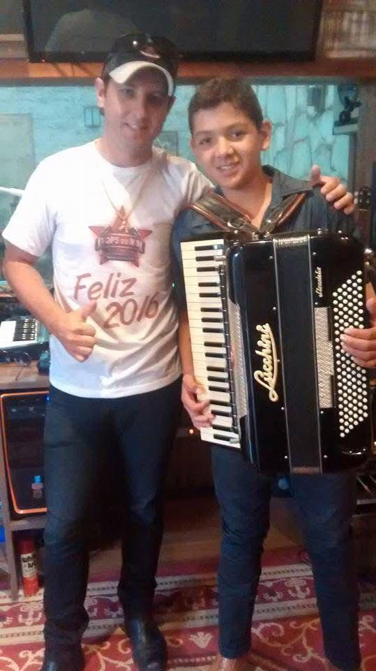 Revista Tops do MS: Do Tereré ao Palco das Grandes Baladas, comemora 11 anos dia 17 de Janeiro de 2026 na Boate do Rádio clube cidade.