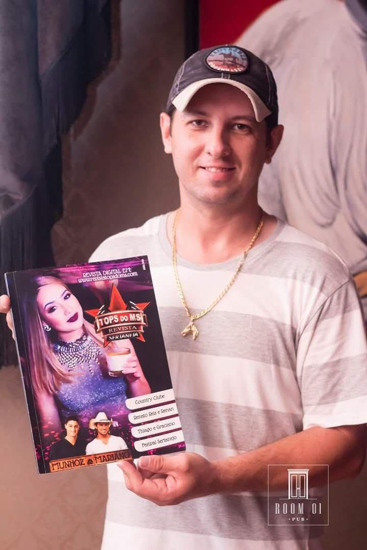 Revista Tops do MS: Do Tereré ao Palco das Grandes Baladas, comemora 11 anos dia 17 de Janeiro de 2026 na Boate do Rádio clube cidade.