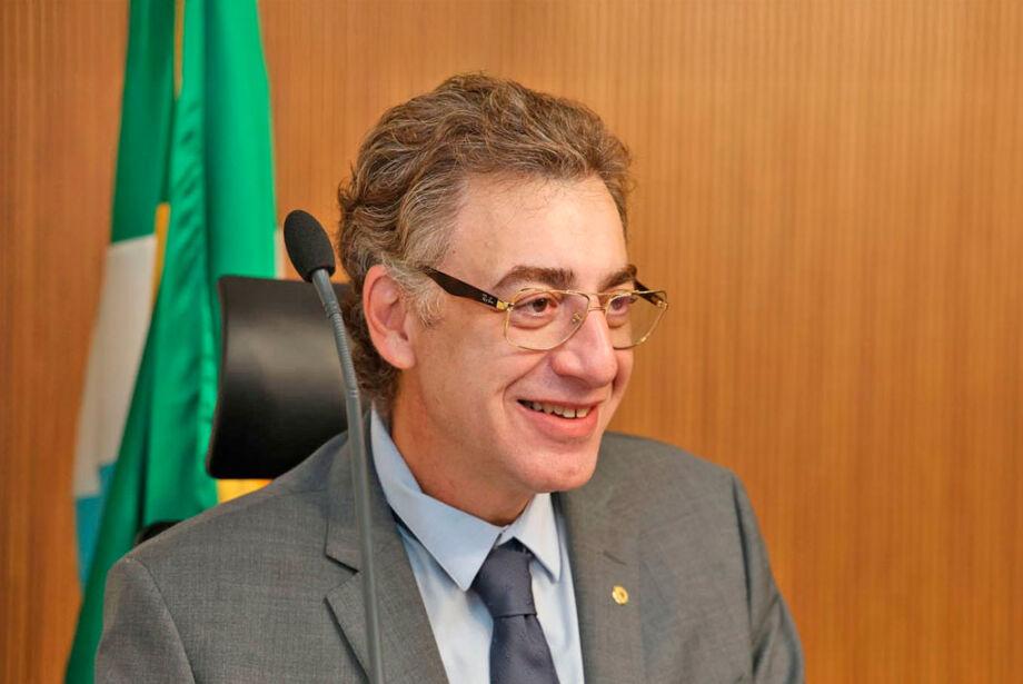 Deputado Neno Razuk é condenado a 15 anos de prisão pelo jogo do bicho.