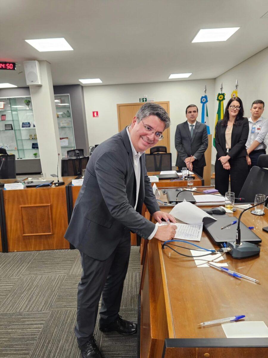 Acordo no MP garante manutenção dos serviços da Santa Casa e pagamento de médicos, destaca Dr. Victor Rocha.