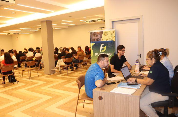 Entre memória e novos começos: hotel histórico gera empregos e se prepara para reabrir as portas.