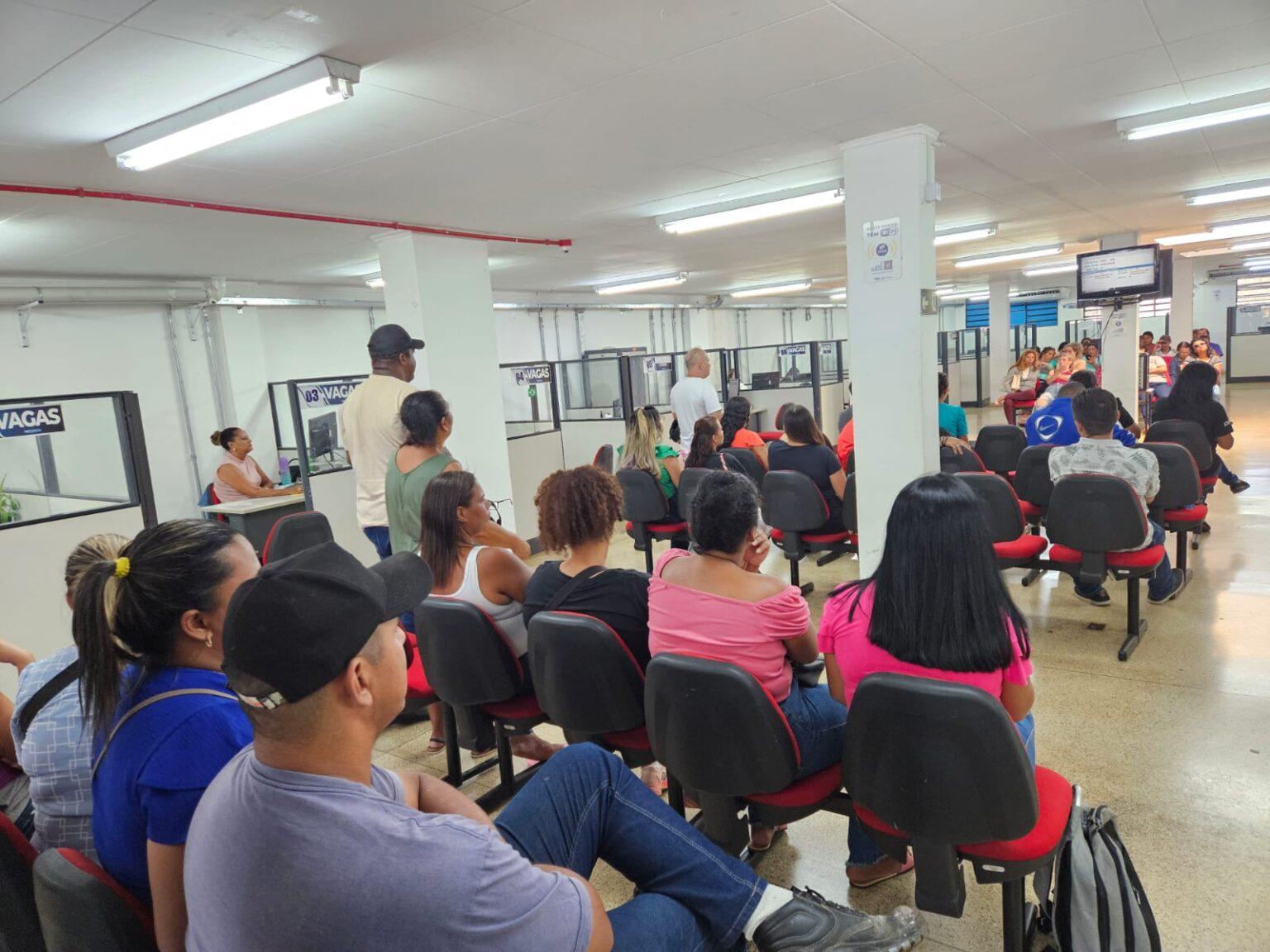 Funsat oferta 1.205 vagas hoje.