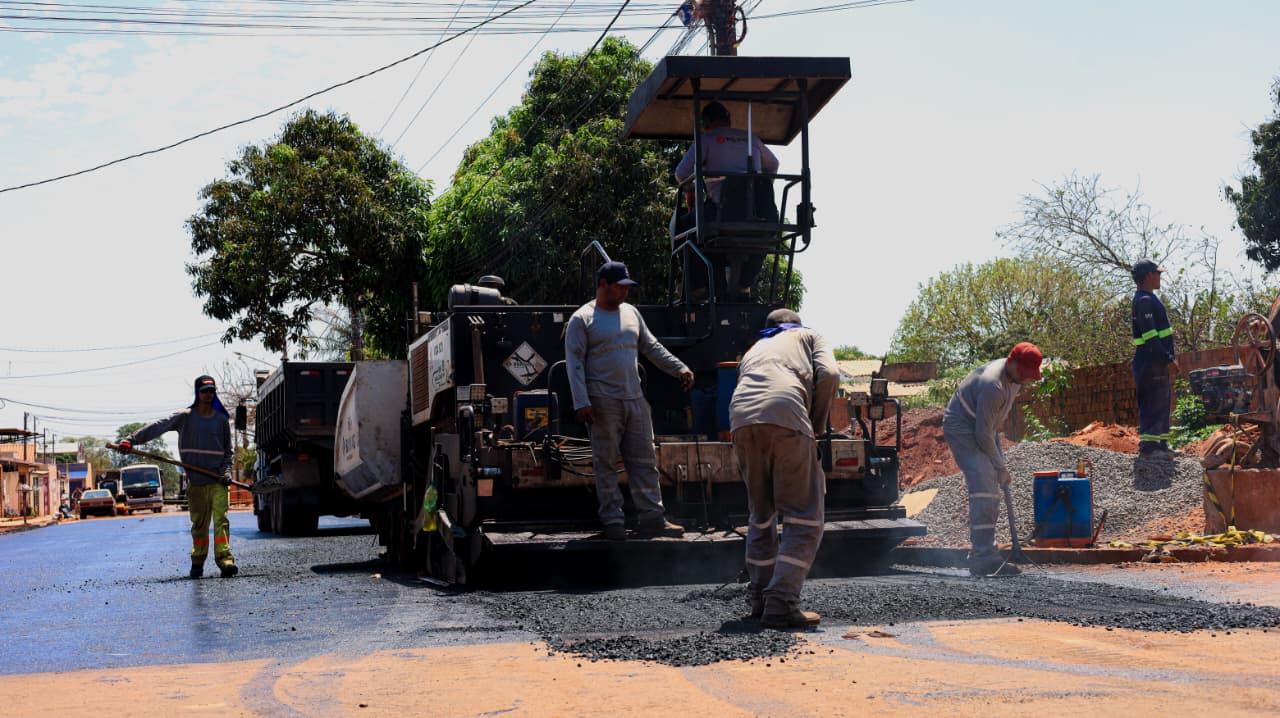 Prefeita Adriane Lopes fará pavimentação e drenagem em 40 bairros da Capital.