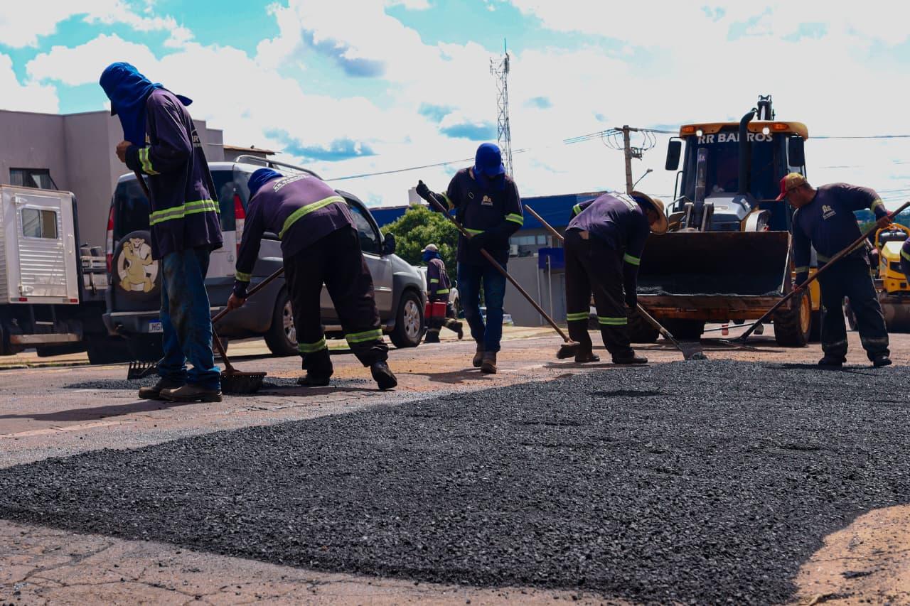 PrefCG intensifica ações de zeladoria e manutenção em diversas regiões da Capital.