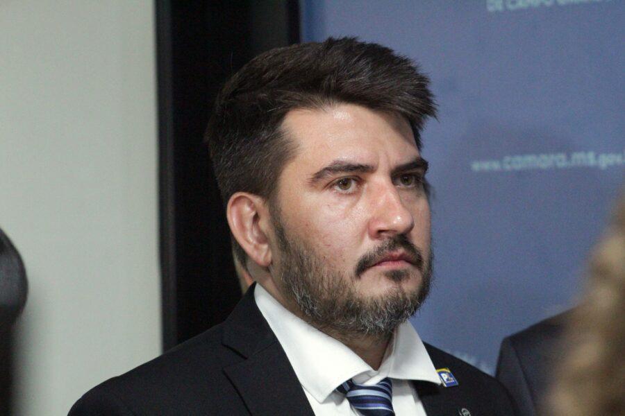 STJ nega recurso e mantém condenação do vereador Rafael Tavares por crime de ódio na rede social.