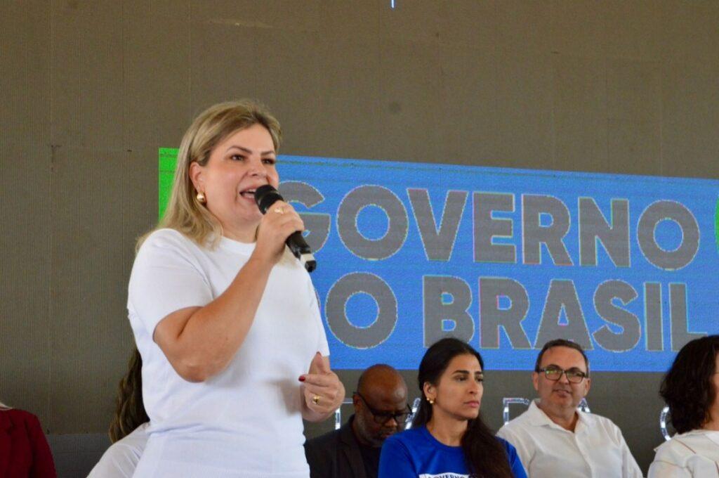 Ação Social reúne serviços públicos no Parque Lageado. Ação Social reúne serviços públicos no Parque Lageado.