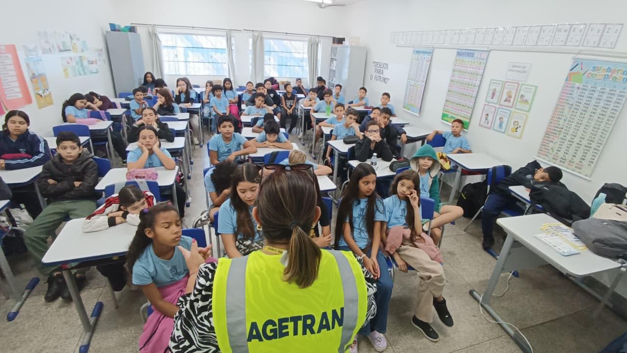 Agetran intensifica educação no trânsito com ação “Volta às Aulas”.