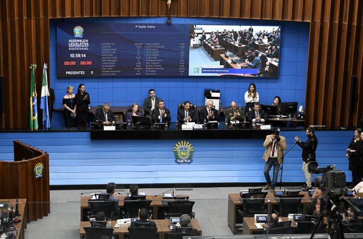 Aliança entre poderes e trabalho pelo desenvolvimento socioeconômico de MS marcam abertura do ano legislativo.